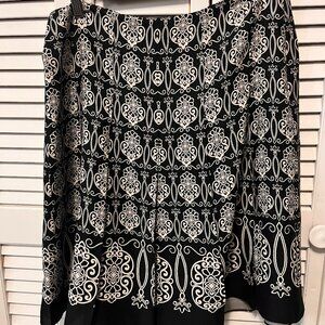 Ann Taylor silk skirt, office, evening, dress it up or down. Size 8